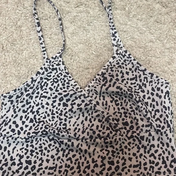 Tank - Picture 1 of 1